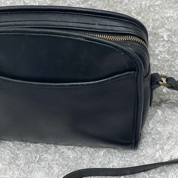 Coach | Vintage British Metropolis Crossbody Bag - Picture 3 of 16